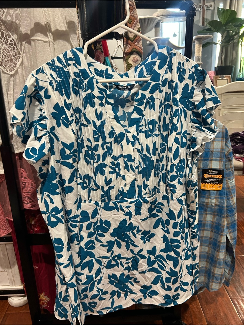 BloomChic Teal and White Floral Short-Sleeve Tunic
